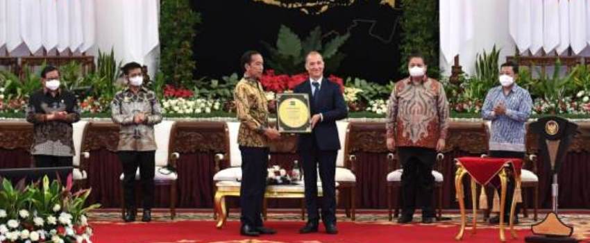 Jokowi Terima Penghargaan IRRI, Ini Harapan Petani Milenial