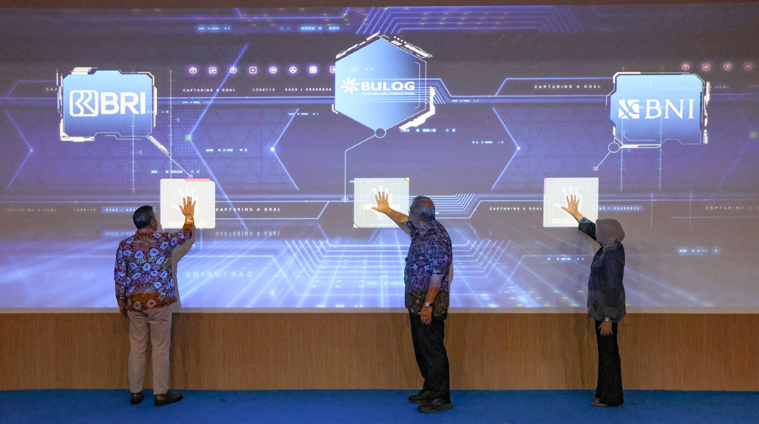 Bulog Gandeng BRI dan BNI Kembangkan Digitalisasi Transaksi Keuangan