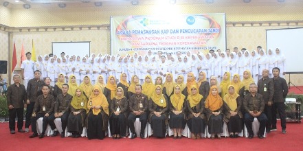 PT SAL Mengukir Sejarah Pendidikan, Kurnia Menjadi Perawat Pertama Suku Anak Dalam