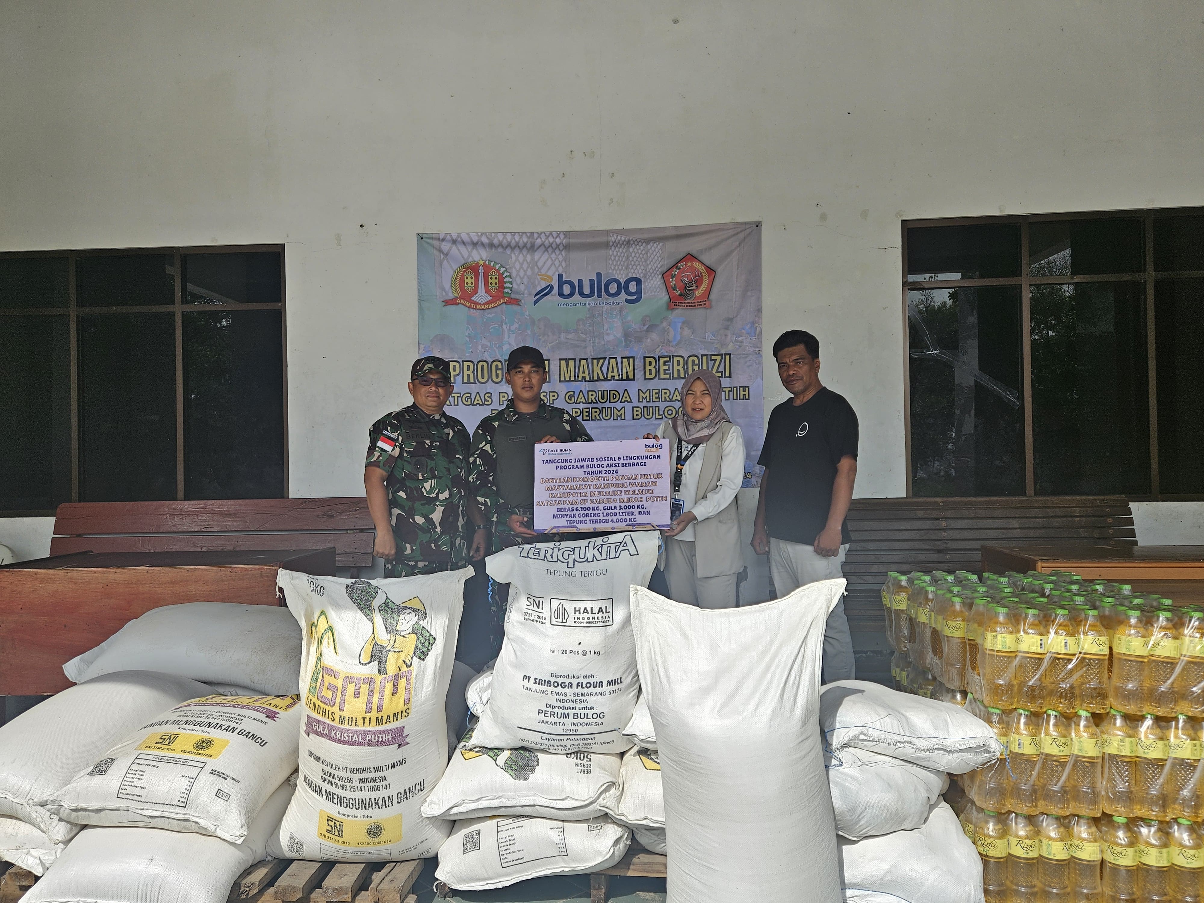 BULOG Salurkan Bantuan Program Makanan Bergizi di Merauke