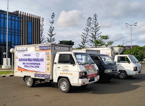 Gelontorkan Cadangan Beras, Bulog Bantu Korban Tsunami