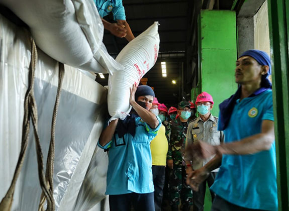 Stok Gula untuk Puasa dan Idul Fitri Terjamin