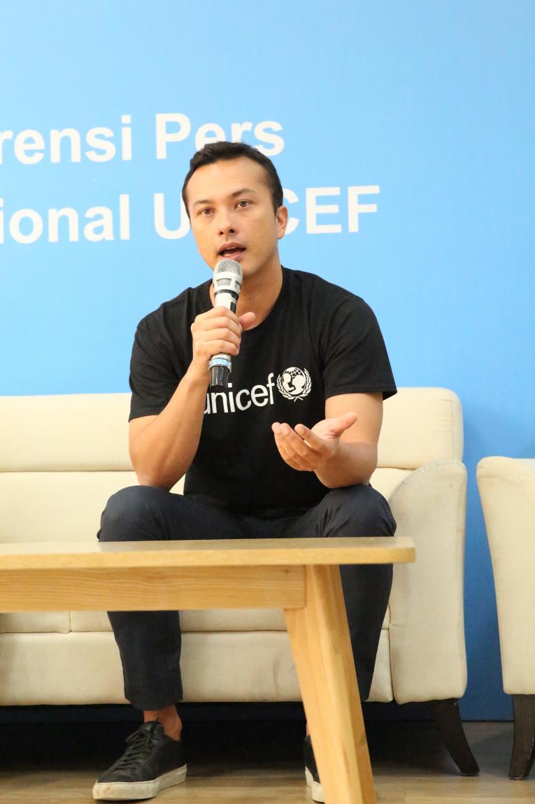 Nicholas Saputra, Kagum Perkembangan Tanaman 