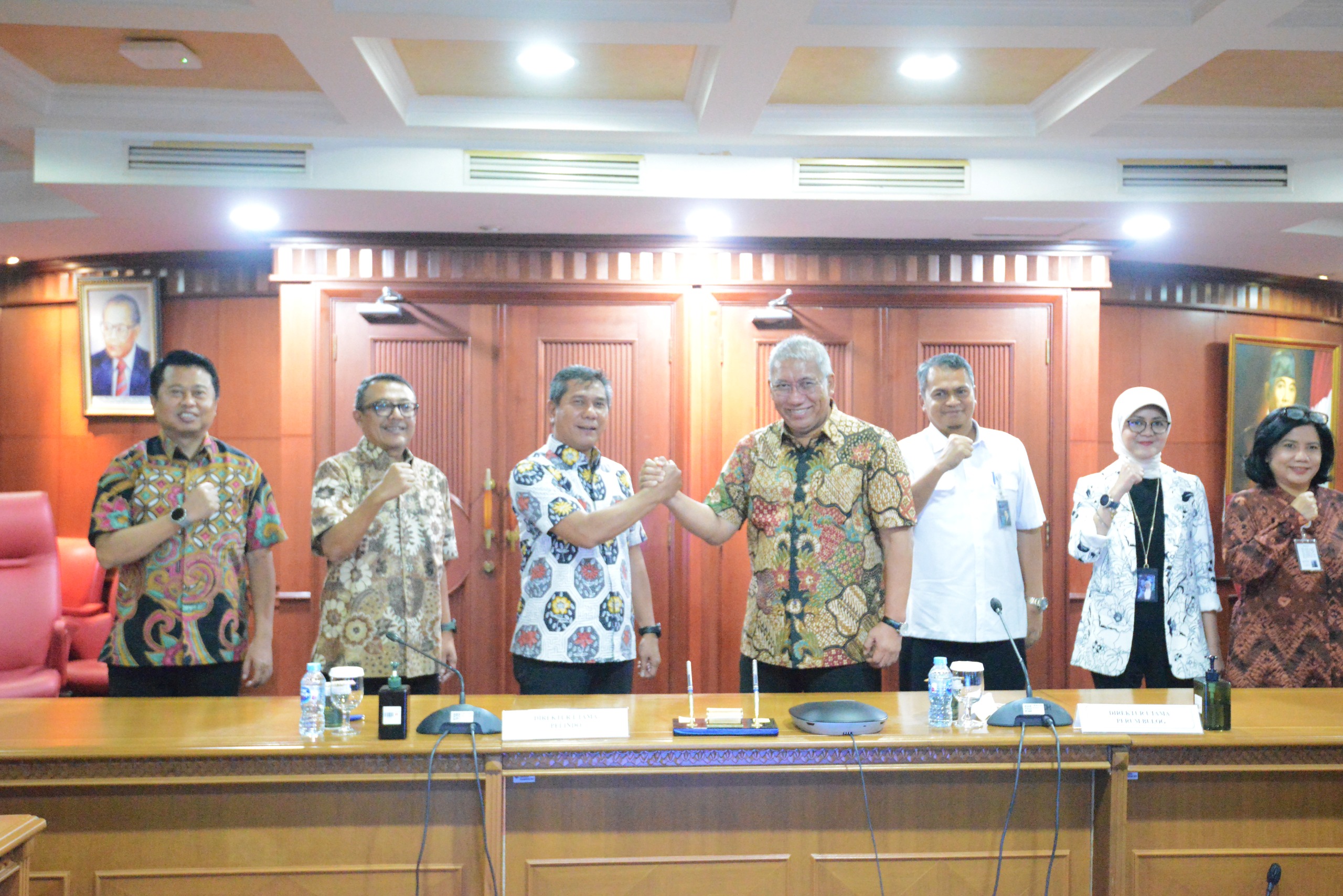 Bulog Gandeng Pelindo Tingkatkan Pelayanan Bongkar Muat Komoditas Pangan