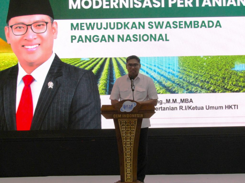 Curhat 30 Ribu Petani di Ujung Telepon Wamen