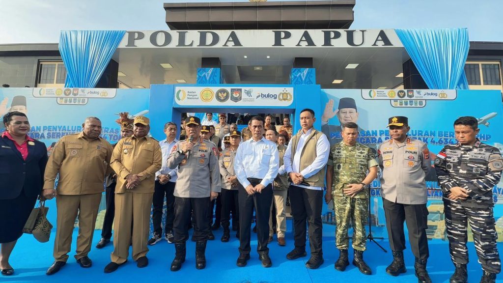 BULOG Gelontorkan Ribuan Ton Beras ke Papua Raya Jelang Nataru