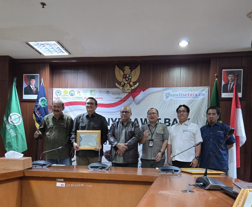 Sawit Menjaga Napas Ekonomi Nasional