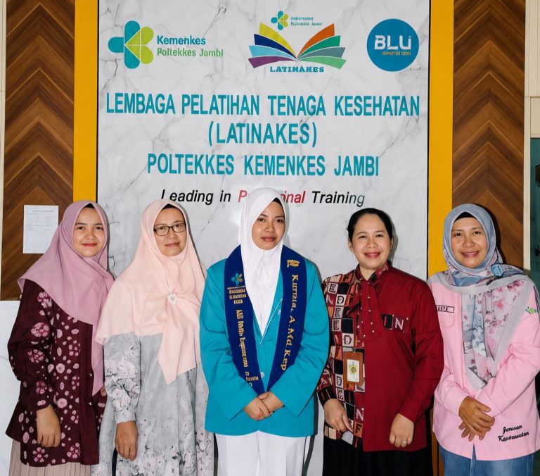 Pendidikan Tinggi Tak Lagi Jauh bagi Perempuan Rimba